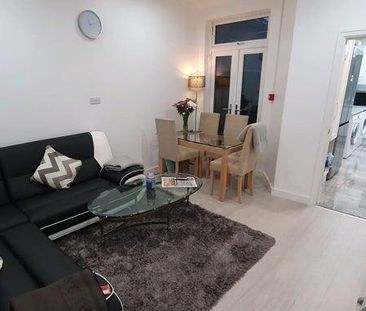 4 bedroom house to rent - Photo 2