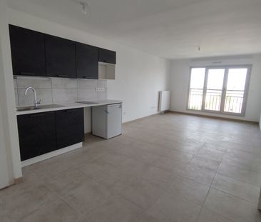 Location Appartement 2 pièces 46m² LUCE 28110 - Photo 1