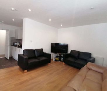 Old Chester Road Room 5 (Double En-Suite) - Photo 1