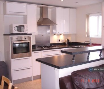 2 bedroom flat to rent - Photo 4