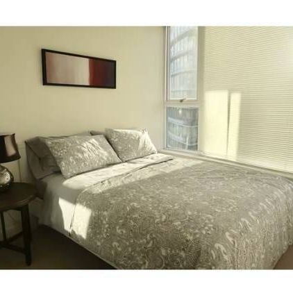 Amazing view and location sub Pent condo! - Photo 3