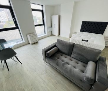 Studio to rent - Photo 3
