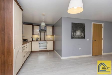 Apt 32 Titanic Walk, 11 Ballymacarrett Road, Belfast, BT4 1BT - Photo 2