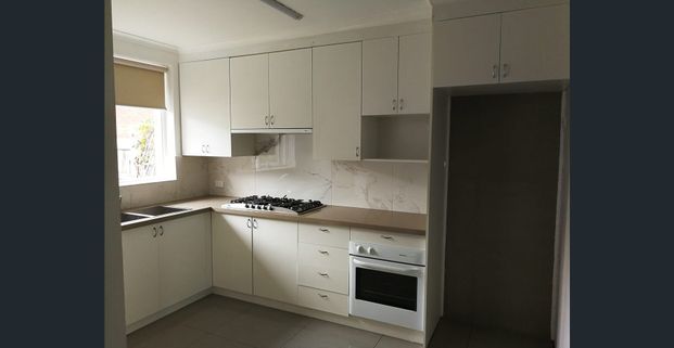 Modern 2 Bedroom Unit - Quiet Area - Photo 1