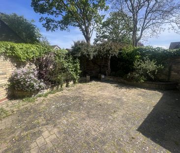 Newmarket Road - Photo 1