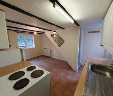 1 bedroom house to rent - Photo 2