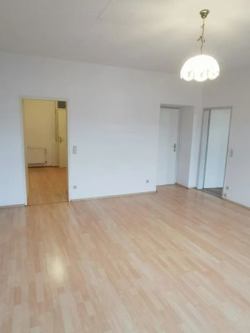 2 1/2 Zimmer-Wohnung / unbefristet - Photo 2