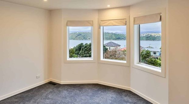 Fully renovated house with amazing views - Photo 1