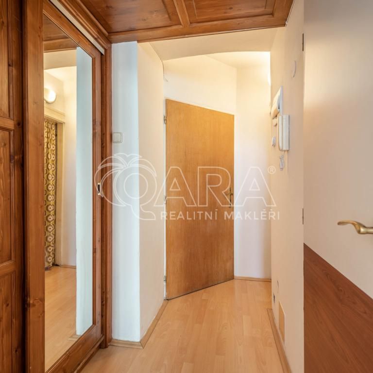 Pronájem bytu 1+kk 22 m2 - Photo 1