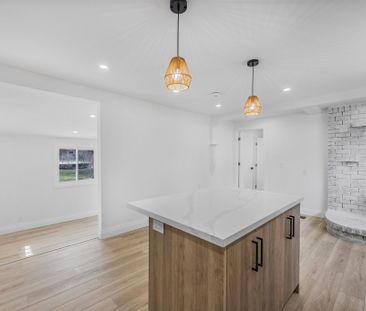 For Lease - 338 Old Mosley Street Unit# Unit 2, Wasaga Beach, Ontario - Photo 5