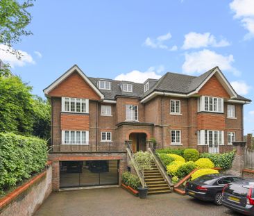 Claremont Lane, Esher, Surrey, KT10 flat to rent - Photo 2