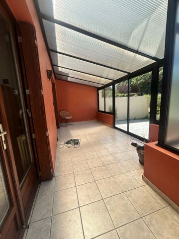 Location Maison 6 pièces 96m² - Photo 2