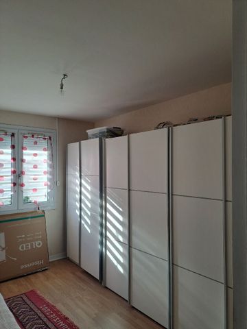 Location Appartement 4 pièces 79m² - Photo 2