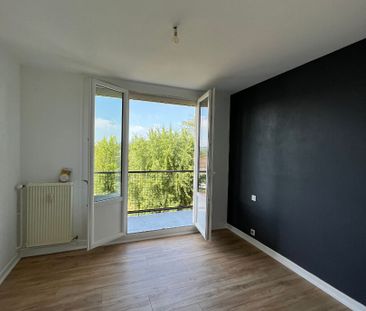 Location Appartement 4 pièces 66m² - Photo 5