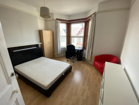 4 bedroom house share to rent - Photo 5