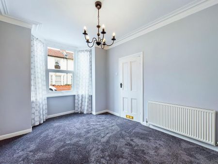 3 bedroom terraced house to rent - Photo 4