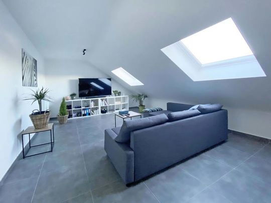 Appartement te huur - Photo 1