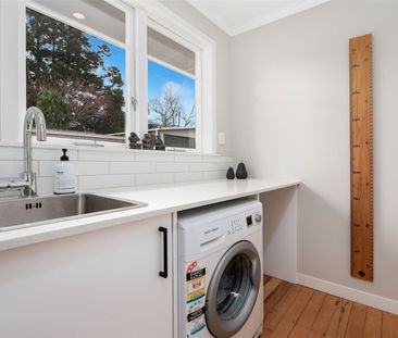 Fabulous Family Home in Good Location - Photo 4