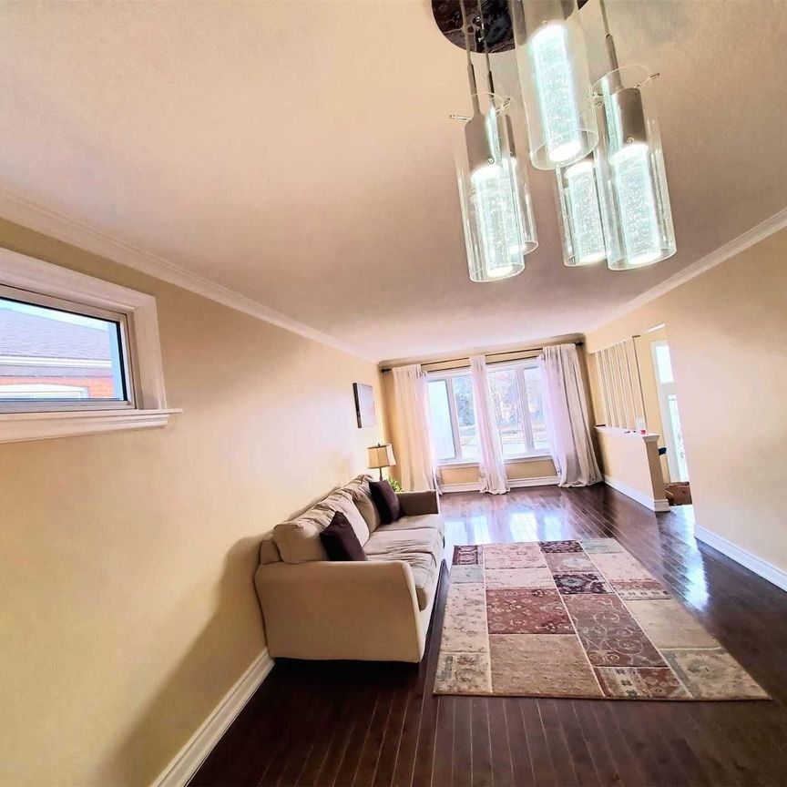 For Lease - 24 Chestermere Boulevard Unit# Upper, Toronto, Ontario - Photo 1