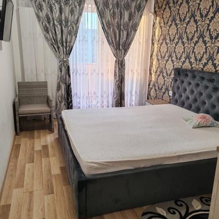 Apartament de inchiriat in Constanta, Tomis Plus - 3 camere, 70 mp - Fotografie 1