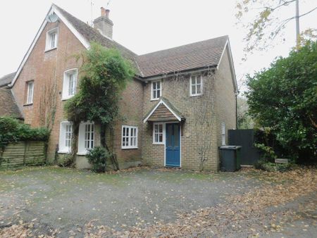 3 bedroom semi-detached house to rent - Photo 5