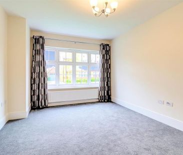 4 bedroom detached house to rent - Photo 1