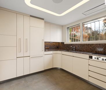 Exclusive single-family house in a privileged location - Photo 6