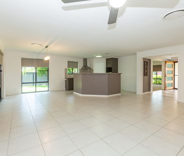 Large Family Home - Photo 1