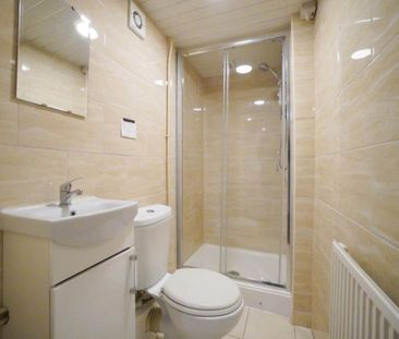 Wetherby Grove (Room 3), Burley, Leeds - Photo 6