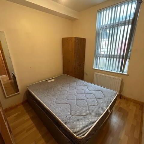 Great Apartment, 41A Agincourt Avenue, Queens Quarter, Belfast, BT7 1QA - Photo 1