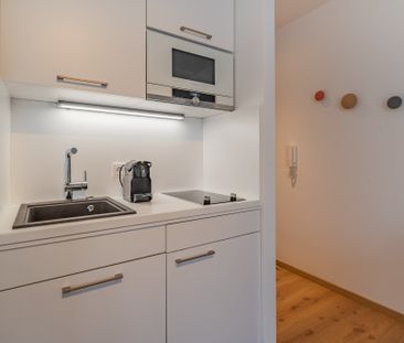 Miete inkl. Nebenkosten: 990 € pro Monat, plus Strom, inkl. Heizung - Foto 4