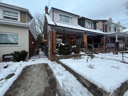 For Lease - 15 Keystone Avenue Unit# Main & 2nd, Toronto, Ontario - Photo 4