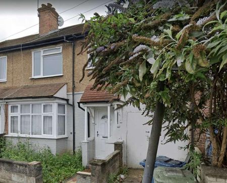 Peel Road Ground Floor Flat, HA3 - Photo 4