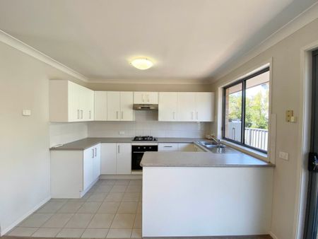 31/292 Park Avenue, Kotara - Photo 3