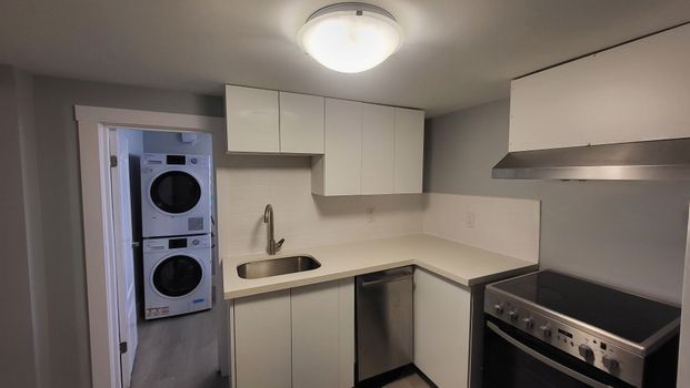 For Lease - 27 Lasalle Street Unit# Basement apartment, Welland, Ontario - Photo 1