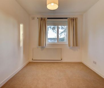 2 BED Apartment To rent - Photo 3