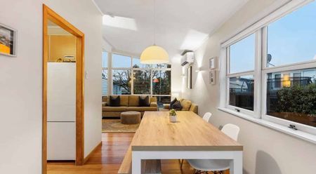 Pet Friendly Family Home in the Haven! - Photo 5