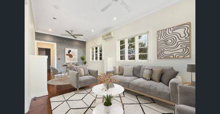 Entertainer's dream in heart of Kedron - Photo 4