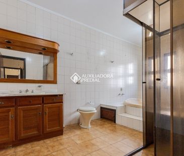 Casa com 6 quartos e 350m² para alugar em Harmonia, Canoas. - Photo 5