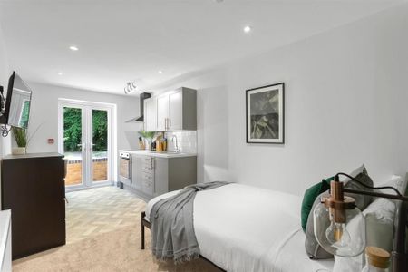 1 bedroom in a house share to rent - Photo 2