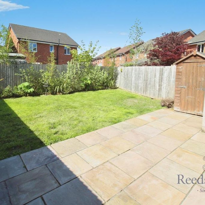 3 bedroom semi-detached house to rent - Photo 1