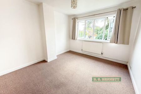 3 bedroom semi-detached house to rent - Photo 2
