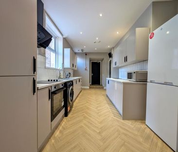 7 bedroom house of multiple occupation to rent - Photo 5