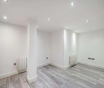 Golders Green Road, Golders Green, NW11 - Photo 2