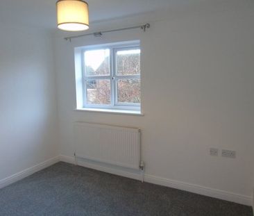 Wellington Crescent, Sculthorpe - Photo 5