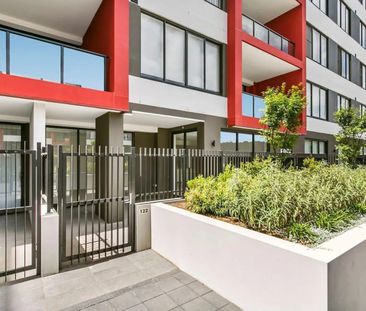 Metro Within Walking Distance - Photo 3