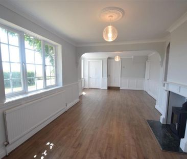 4 bedroom detached house to rent - Photo 1