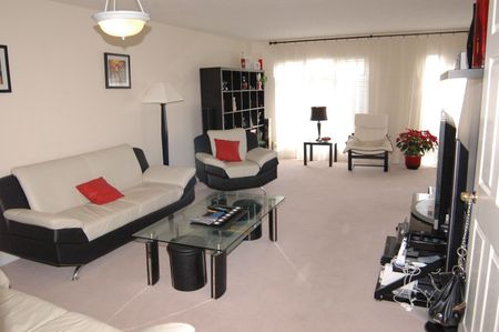 For Lease - 619 Wild Ginger Avenue Unit# C17, Waterloo, Ontario - Photo 4