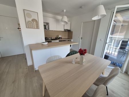 Location Appartement 2 pièces 44m² LILLE 59160 - Photo 3