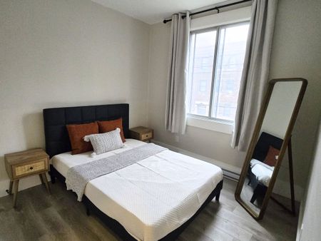 3416 Avenue Patricia, #9 - Photo 4